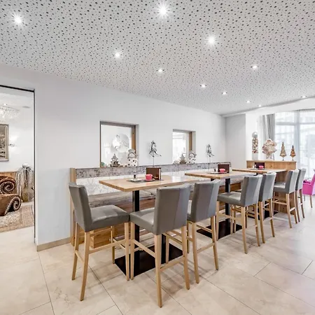 Отель Garni Christine 4*