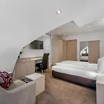 Garni Christine Hotel 4*
