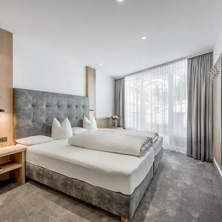 Garni Christine Hotel