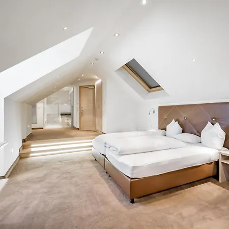 Garni Christine Ξενοδοχείο Ισγκλ