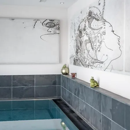 Garni Christine イシュグル