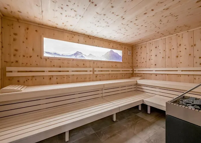 Hotel Garni Christine 4*