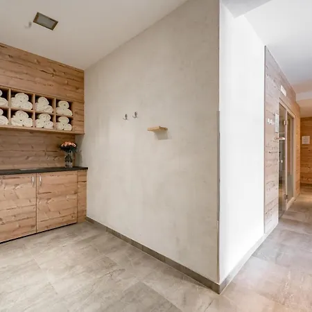 Garni Christine Hotel