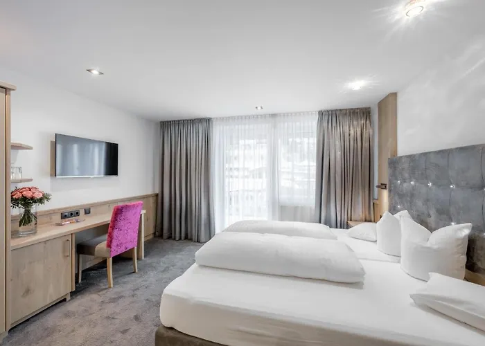 Garni Christine Ισγκλ